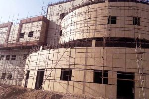کلینیک تخصصی خاتم الانبیاء سمنان | اجرای نمای سرامیک به روش خشک